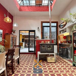 Casa En Venta C/ Cochera En Cordón