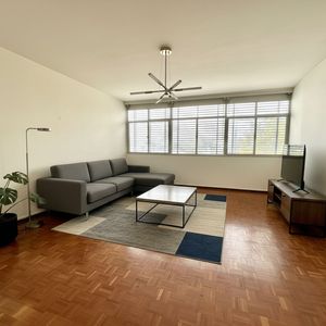 Alquiler Apartamento 3 Dormitorios Con Cochera En El Centro