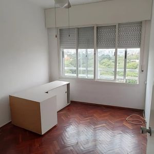 Alquiler/ Apartamento 2 Dormitorios/ Piso Alto/ Tres Cruces