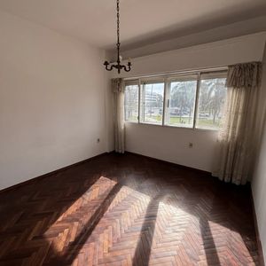 Alquiler/ Apartamento/ 3 Dormitorios + Servicio/ 2 Baños/ Portero 24hs./ Aguada