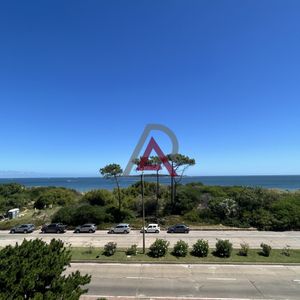 Venta De Apartamento De 4 Dormitorios En Playa Mansa, Punta Del Este