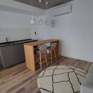 Alquiler Apartamento 1 Dorm Piso 3 , Tres Cruces