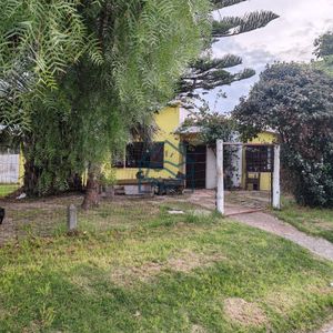 Casa De 2 Dorm Y 2 Baños En Venta En Barrio San Francisco - Maldonado. Ideal Para Renta