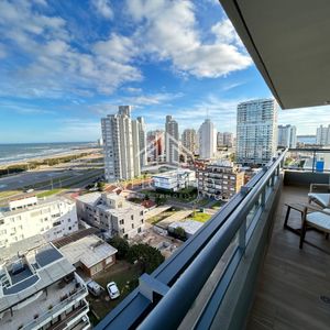 Venta Apartamento Dos Dormitorios Punta Del Este Playa Brava Edificio Siglo Sol II