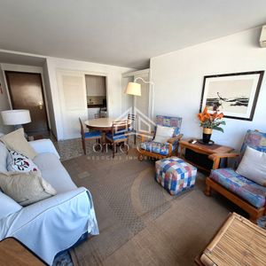 Apartamento En Venta De Un Dormitorio Y Medio Con Garaje
