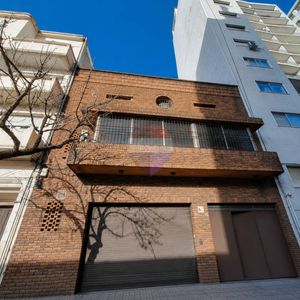 Venta De Gran Depósito Con Entrada Camion Centro