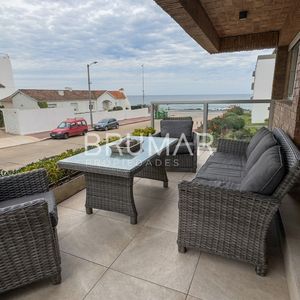 Venta Apartamento 4 Dormitorios Y Doble Garage En Península