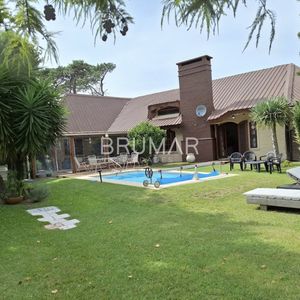 Venta Casa Beverly Hills 5 Dormitorios