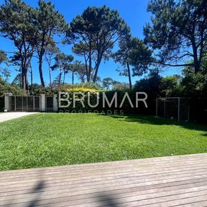Alquiler De Verano Playa Mansa 4 Dormitorios