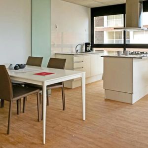 Apartamento En Venta C/ Cochera En Barrio Sur