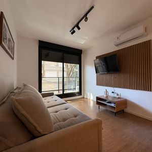 Apartamento Amueblado En Cordon Con Cochera Doble