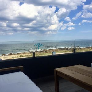 Primera Linea Al Mar, Apartamento De 3 Dormitorios En Montoya