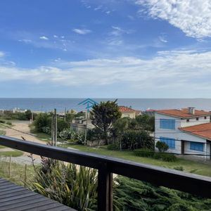 En Alquiler Comoda Casa En El Chorro Con Piscina 5 Dormitorios