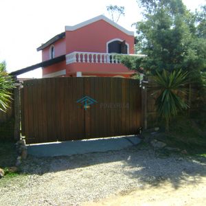 Casa En Alquiler En El Tesoro A Dos Cuadras De La Avenida Principal