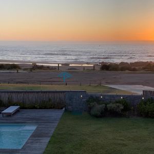 Apartamento En Alquiler Frente A Playa Montoya 3 Dormitorios