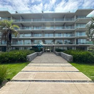 Manantiales, Primera Línea, 2 Suites, Terraza Al Frente Con Vista Al Mar.