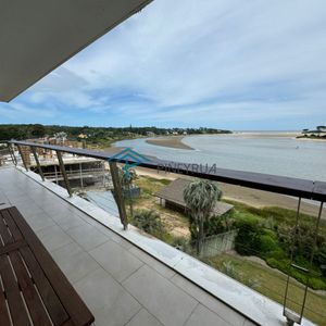 La Barra, Edificio Delamar, 3 Suites, Vista única Al Arroyo Y Al Mar, En La Desembocadura. Servicio De Mucama.