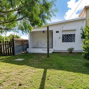 Venta De Casa Tres Dormitorios En Colón
