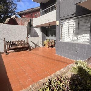 Venta Apartamento 3 Dormitorios, Terraza Y Cochera En Malvin Sur