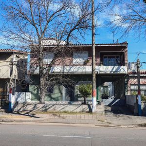 Venta Casa Con Tres Unidades Independientes Con Renta