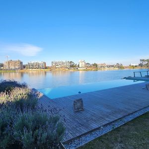 Apartamento De 3 Dormitorios Y 2 Baños. Terrazas. Piscina Y Barbacoa