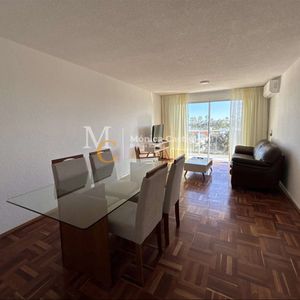 Apartamento Amplio Y Luminoso De 1 Dormitorio, 1 Cochera. Sobre La Rambla Con Vista. Carrasco