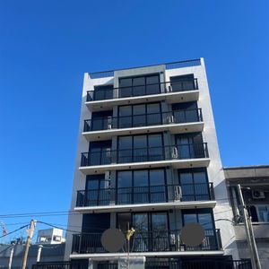 Apartamento 2 Dormitorios A Estrenar. La Blanqueada. Con Muy Buena Renta.