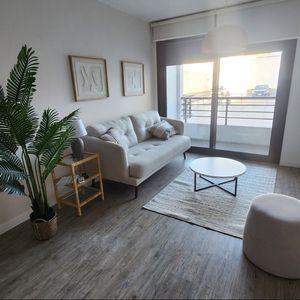 Alquiler Apartamento Pocitos 1 Dormitorio. Muebles. Garaje