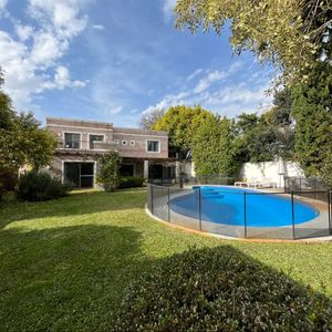Alquiler Casa En Carrasco 4 Dormitorios Piscina