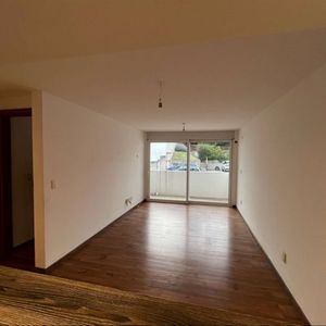 Alquiler Apartamento En Malvin, De 1 Dormitorios, Terraza. Garage