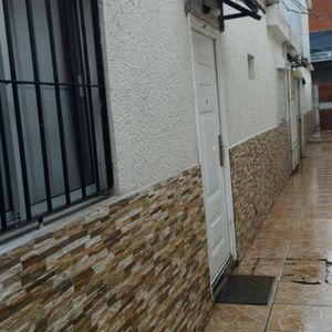 Apartamento En Alquiler De 2 Dormitorios En La Blanqueada