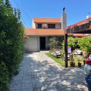 Casa En Venta En Carrasco