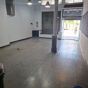 Local Comercial En Alquiler Ubicado En Centro