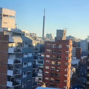 Apartamento En Venta 1 Dormitorio C/ 2 Cocheras En Cordón