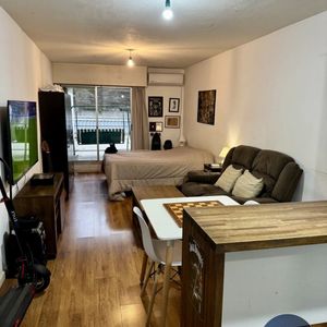 Apartamento En Venta C/ Cochera En Pocitos