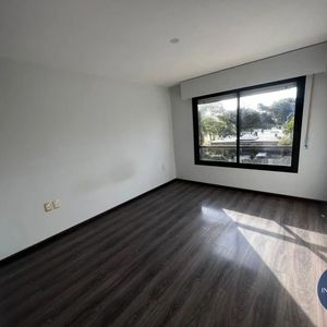 Apartamento En Alquiler C/ Cochera En Parque Miramar