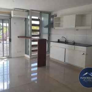 Apartamento En Alquiler C/ Cochera En Pocitos Nuevo