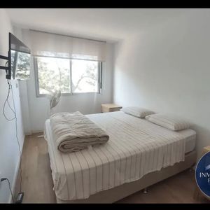 Apartamento En Alquiler C/ Cochera En Pocitos