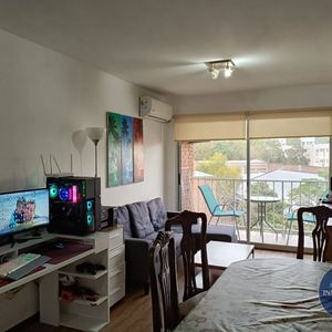 Apartamento En Venta C/ Cochera En Buceo