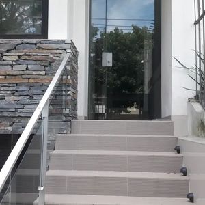 Apartamento En Alquiler C/ Cochera En Malvin