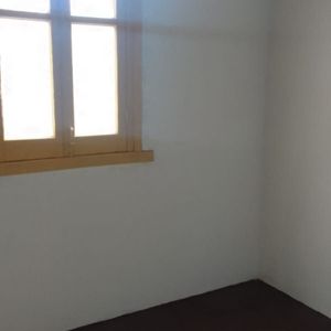 Casa En Alquiler C/ Cochera En Colón