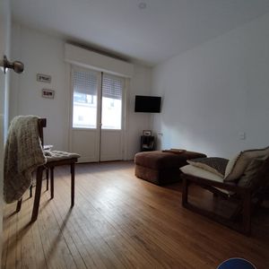 Venta Apartamento 2 Dormitorios + Escritorio, Patio Y Balcón En Ciudad Vieja