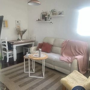 Apartamento De 2 Dormitorios En Alquiler En Pocitos Nuevo Con Bajos Gc