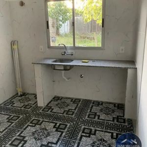 Casa En Alquiler De 2 Dormitorios C/ Cochera En Peñarol