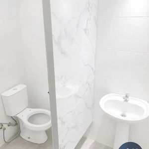 Local Comercial En Alquiler Ubicado En La Comercial