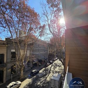 Alquiler De Apartamento Dos Dormitorios C/ Cochera A Estrenar En El Centro