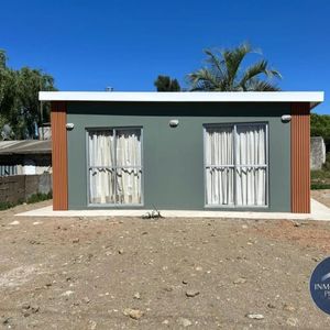 Casa En Alquiler C/ Cochera En Villa Aeroparque
