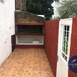 Apartamento En Alquiler C/ Cochera En Paso De Las Duranas