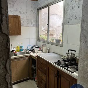 Casa En Venta C/ Cochera En La Comercial
