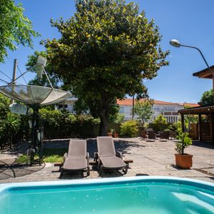 Amplia Casa En Alquiler En Parque Batlle | Piscina, Barbacoa Y Garaje | Ideal Consultorios, Empresa O Vivienda